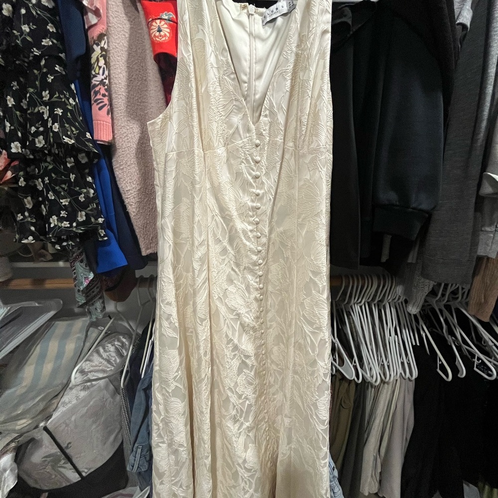 Club L London Cream V-Neck Wedding Dress